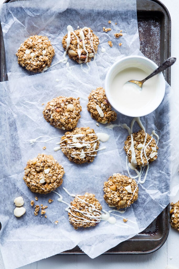 File 2 No Bake White Chocolate Macadamia Cookies