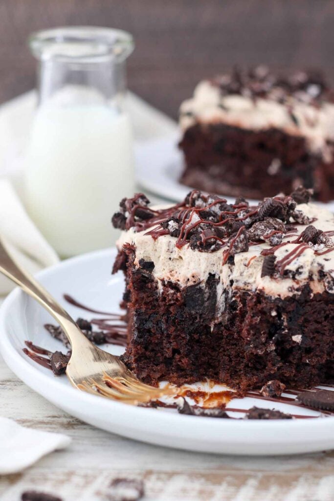File 1 Mocha Oreo Poke Cake