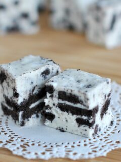 Cookies and Cream Fudge Pic