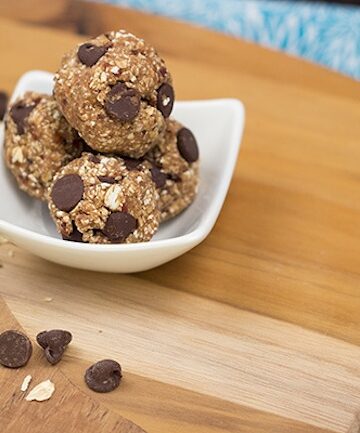 Peanut Butter Oatmeal Balls Photo