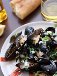 Whiskey Mussels en Papillote Picture