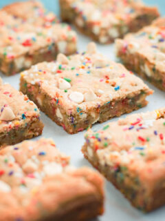 Funfetti Blondies Pic