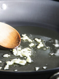 Sauteed Garlic Photo