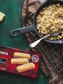 Walkers Shortbread Mini Apple Pear Crisps Photo