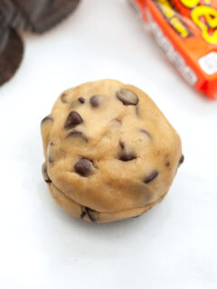 Stuffing Chocolate Chip Cookies Image