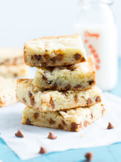 White Chocolate Brownies with Cinnamon Chips Picture