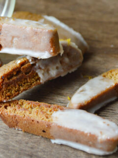 Gingerbread Biscotti Pic