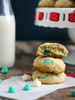 White Chocolate Peppermint Mocha Cookies Picture