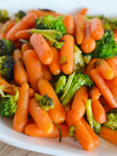Garlic Butter Broccoli and Carrots Pic