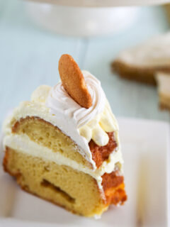 Banana Pudding Bundt Cake Picture