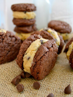 Cookie Dough Oreos Image