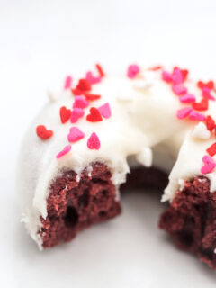 Mini Red Velvet Donuts Pic