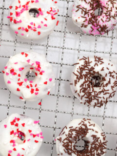 Mini Red Velvet Donuts Picture