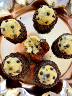 Chocolate Chip Cookie Dough Brownie Cups Pic