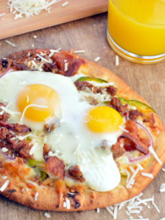 Easy Breakfast Pizza Image