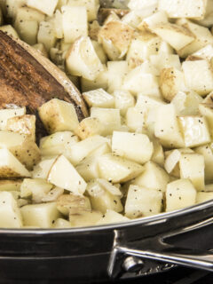 Healthy Cheesy Skillet Potatoes with Broccoli Cooking Picture