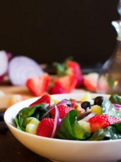 Spinach Fruit Salad Image