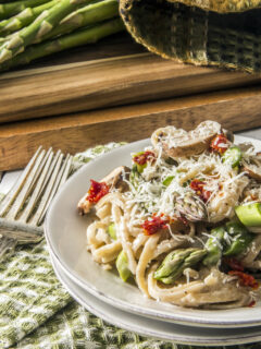 Creamy Asparagus Pasta Image