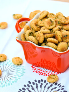 Seasoned Oyster Crackers Image