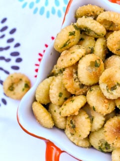 Seasoned Oyster Crackers Photo