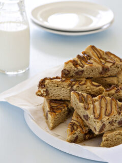 Snickers Chocolate Chip Cookie Bars Image