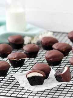 Peppermint Patty Brownie Bites Image