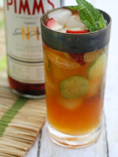 Pimm's Cup Ice Pops Picture