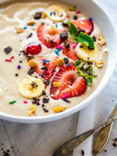 Vegan Banana Split Smoothie Bowl Pic