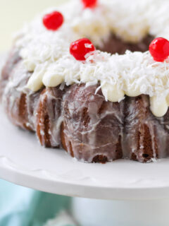 Pi&ntilde;a Colada Bundt Cake Picture