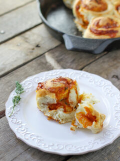 Cheddar Herb Swirl Rolls Picture