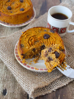 Mini Pumpkin & Chocolate Chip Cakes Image