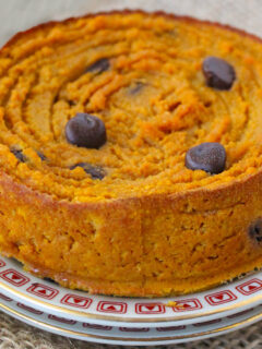 Mini Pumpkin & Chocolate Chip Cakes Photo