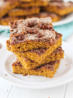 Pumpkin Snickerdoodle Snack Cake Image