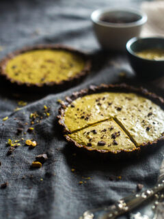 Vegan Chocolate Tarts with Pistachios Pic