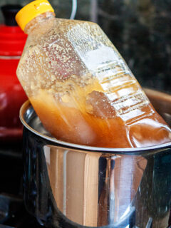 How to Decrystallize Honey Image