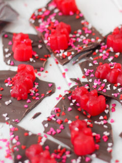 Valentine's Day Chocolate Bark Pic