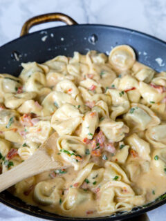 Creamy Tomato Basil Tortellini Image