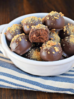 Easy Chocolate Truffles Picture