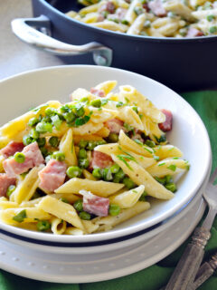 One Pot Creamy Ham & Pea Pasta Image