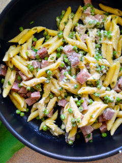 One Pot Creamy Ham & Pea Pasta Photo