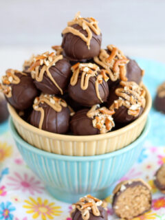 Peanut Butter Pretzel Truffles Photo