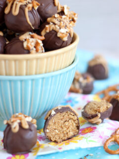 Peanut Butter Pretzel Truffles Pic