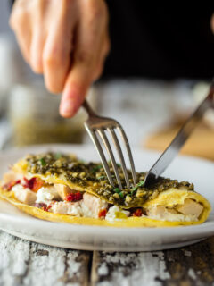 Pesto Omelet Pic