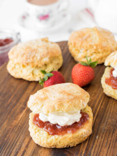 Classic English Scones Picture