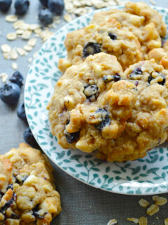 White Chocolate Blueberry Oat Cookies Picture