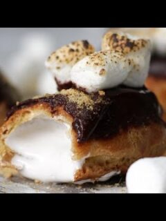 How to Bake Mini S’mores Eclair 