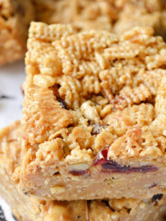 Peanut Butter Honey Cereal Bars Image