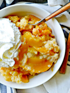 Slow Cooker Peach Cobbler Image