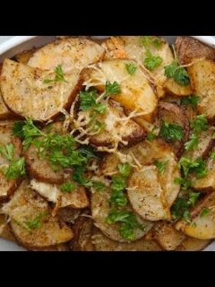 How to Make Roasted Garlic Parmesan Potatoes