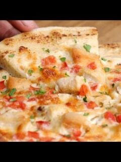 How to Make Chicken Alfredo Pizza